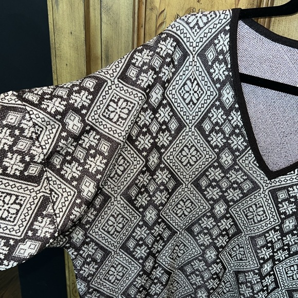 Free People It’s A Cinch Poncho - Picture 5 of 9